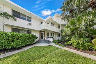 Building Photo - 10190 Collins Ave
