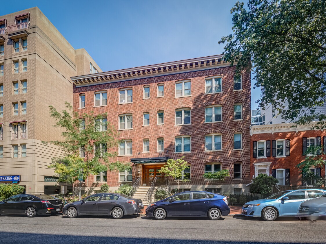 1121 24th St NW Unit 303, Washington, DC 20037 Condo for Rent in