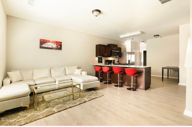 Foto del edificio - 4037 Braxton Pl SW