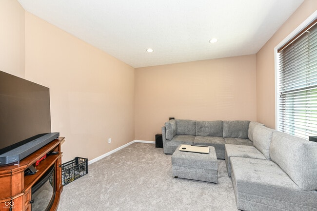 Building Photo - 12226 Eddington Place