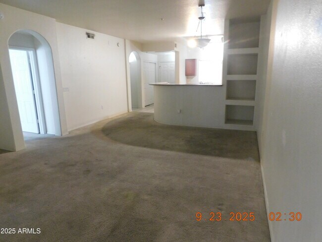 Foto del edificio - 920 E Devonshire Ave