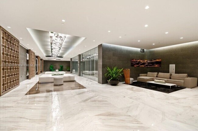 Building Photo - 400 Sunny Isles Blvd
