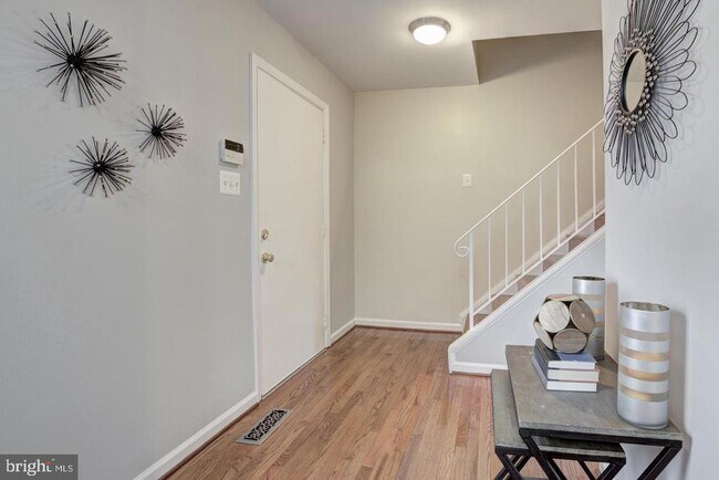 Foto del edificio - 3147 Bayswater Ct