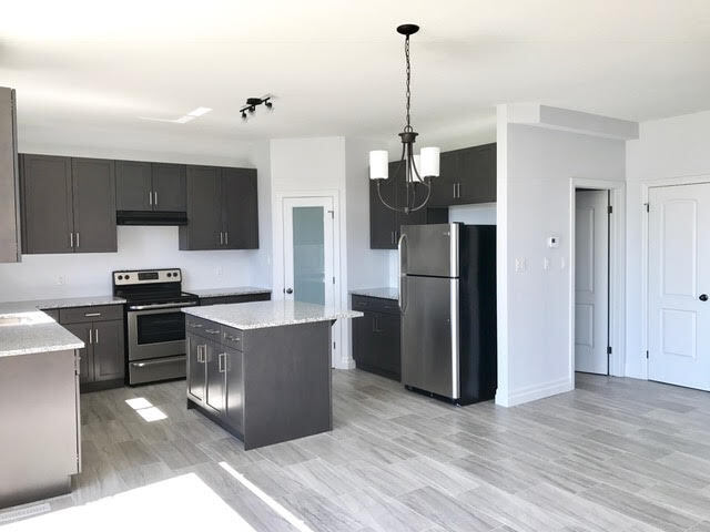 Photo du bâtiment - Spacious 4-Bedroom Family Home * North Lon...
