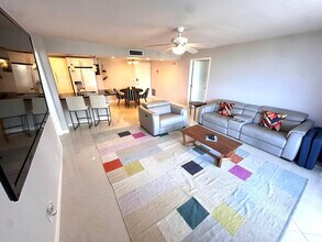 Building Photo - 1 Las Olas Cir