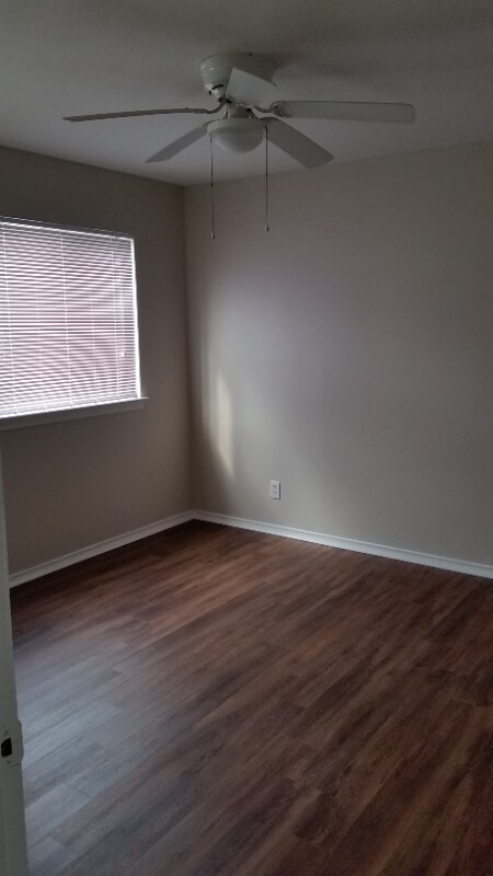 Foto del edificio - 6205 Oram St