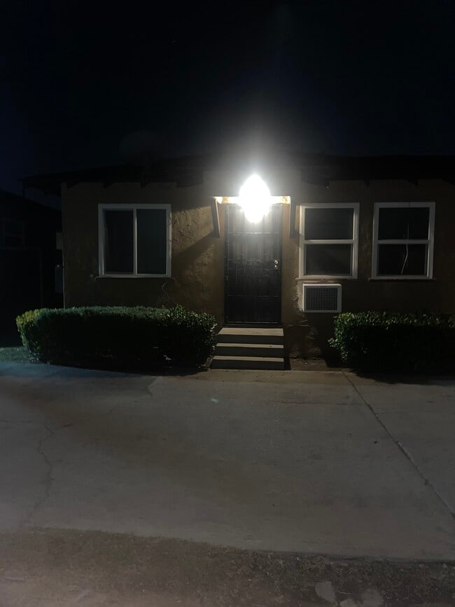 Building Photo - 7823 Sterling Ave