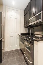 Building Photo - 234 Mott St