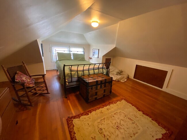 Building Photo - 78 Standish Ave