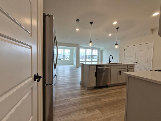 Foto del edificio - 24412 W Alexis Ln