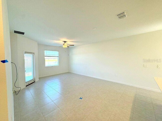Foto del edificio - 10315 Honey Hammock Wy