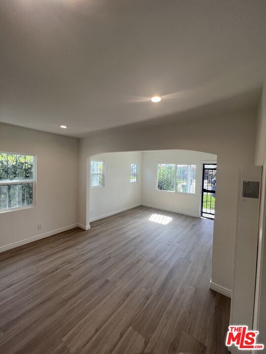 Foto del edificio - 417 E 99th St