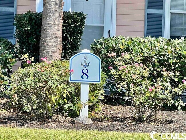 Foto del edificio - 627 Waterway Village Blvd