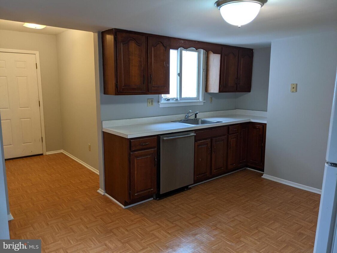 978 Lamberton St, Trenton, NJ 08611 House Rental in Trenton, NJ