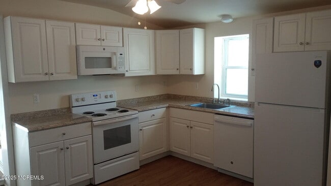 Building Photo - 179 Havens Bridge Rd