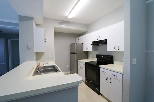 Photo - 17101 Carrington Park Drive Unit 405 Apartment