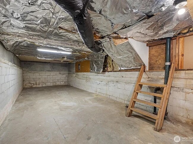 Building Photo - 7223 S 120th St