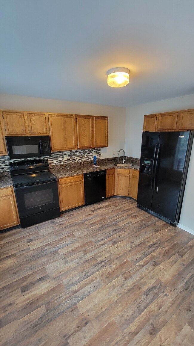 Foto del edificio - 432 Stanley Plaza Blvd