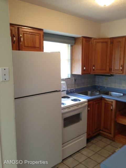 Building Photo - 3 br, 2 bath House - 538 Topaz Ave.