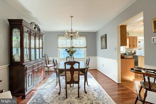 Foto del edificio - 19 Sycamore Dr