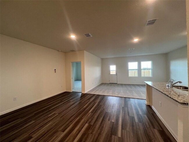 Building Photo - 124 Rother Pl