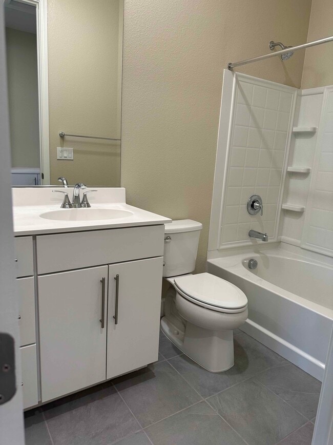 Foto del edificio - 415 Industrial Pky