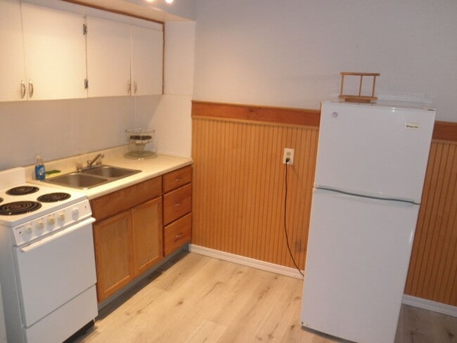 Foto del edificio - 1118 3rd St NW