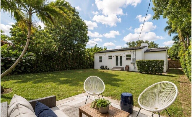 Building Photo - Southwest 14th Street, Miami, FL 33134 - 3 BR 2 BA single-family home
