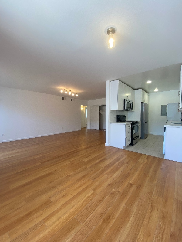 Photo - 1849 S Bentley Ave Apartment