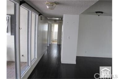 Foto del edificio - 1688 N Shaffer St
