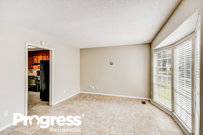 Building Photo - 6545 Telia Dr