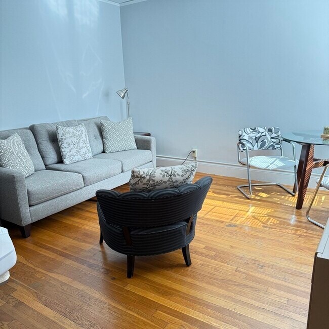 Foto del edificio - 285 Harvard St