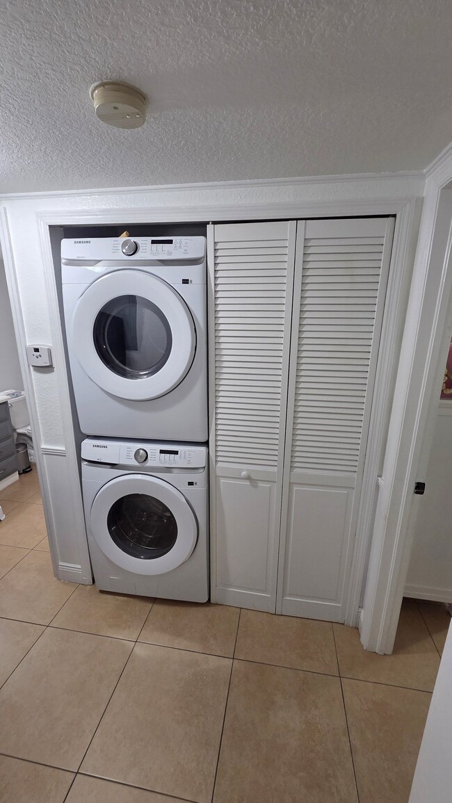 Foto del edificio - 21 E 3rd St