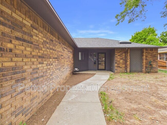 Building Photo - 4004 Linda Dr
