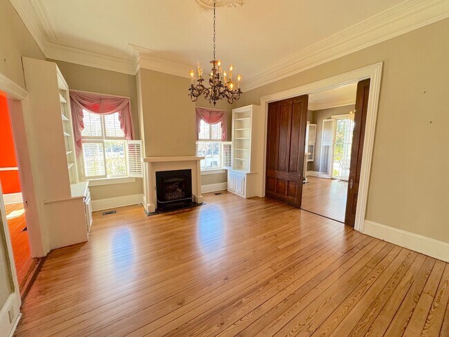 Foto del edificio - 226 E Gwinnett St