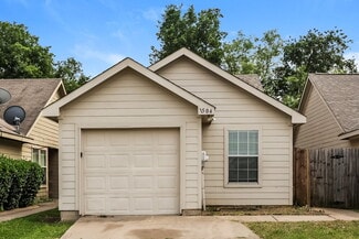 Building Photo - 1504 Pine Ln