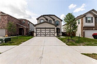 Building Photo - 316 Los Cobos Ln