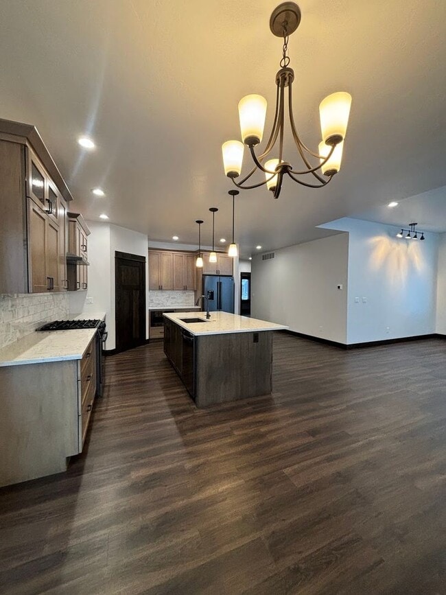 Foto del edificio - Stunning 4-bedroom, 3-bathroom home in The Ranch Club