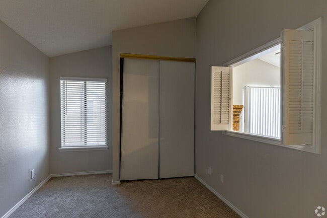 Building Photo - ReNew Sinclair