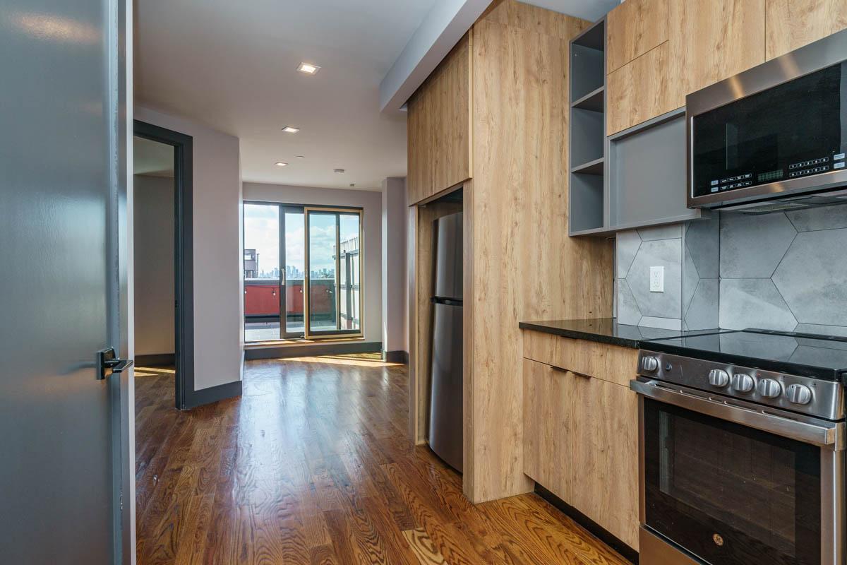 Foto principal - 1461 Gates Ave