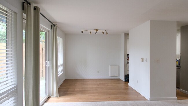 Foto del edificio - 13350 37th Ave S