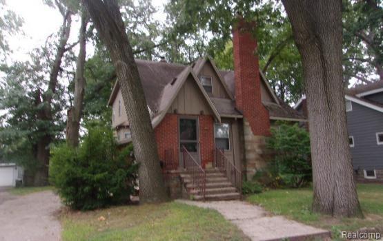 Primary Photo - 455 W Breckenridge St