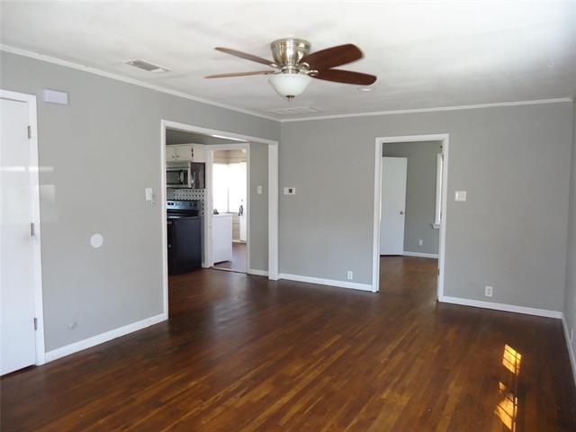 Foto del edificio - 2221 N Crockett St