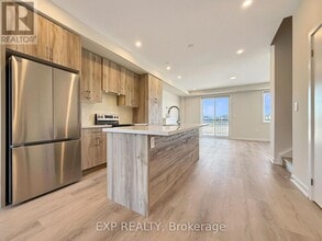 Building Photo - 10 Honey Milk Ln