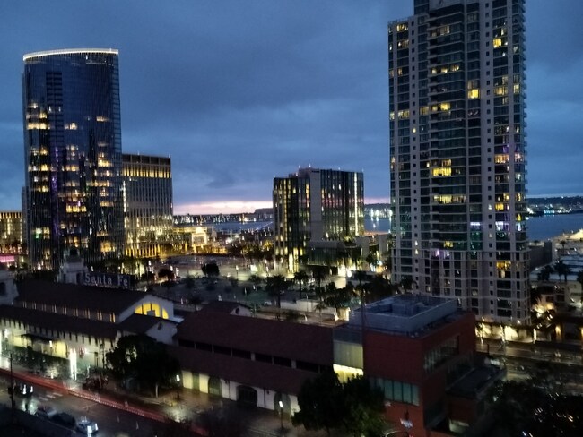 Foto del edificio - 1240 India St