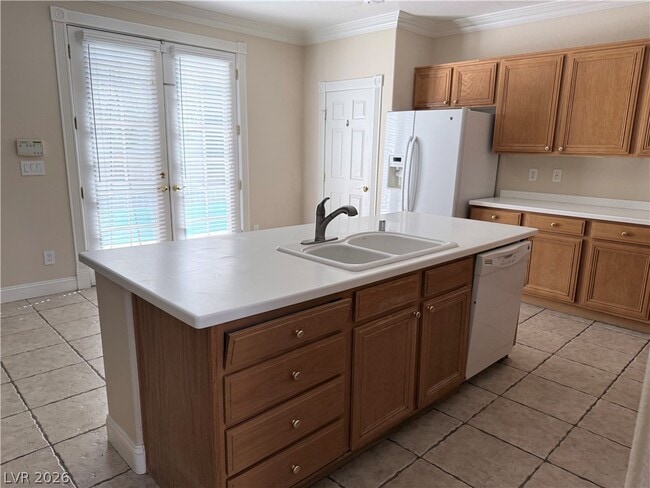 Building Photo - 608 Bianca Bay St