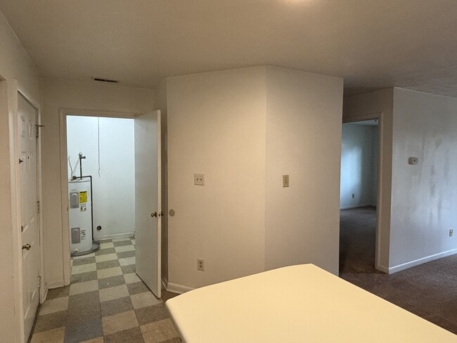 Building Photo - 1123 Southwood Dr