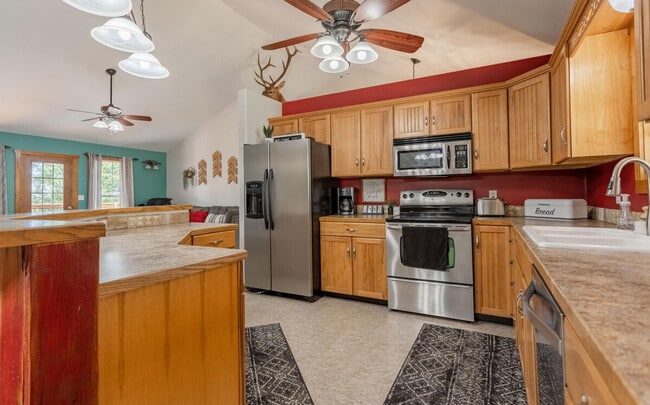 Building Photo - 2404 Victor Church Rd