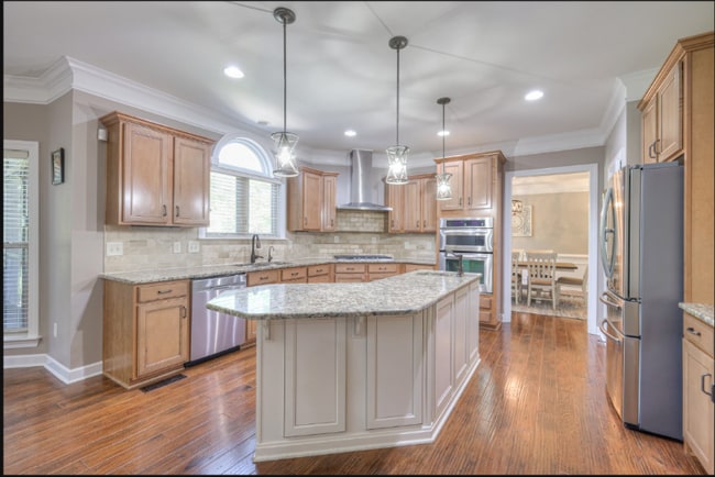 Building Photo - 442 Victorian Park Cir