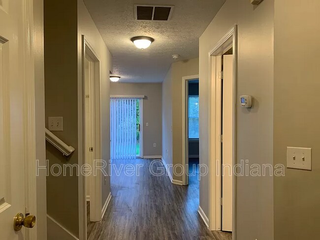Building Photo - 523 Narrow Brook Drive